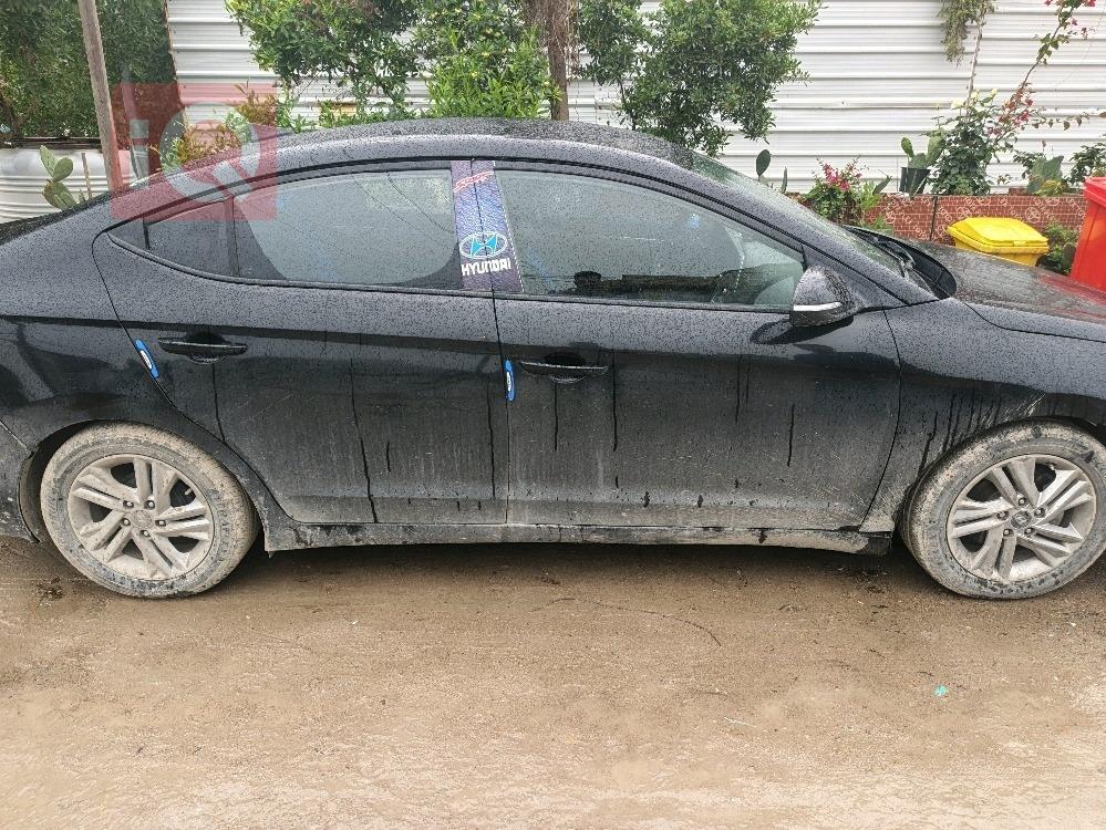 هيونداي النترا